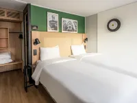 Campanile NATURE – Bordeaux Lac Hotels near Bordeaux-Lac
