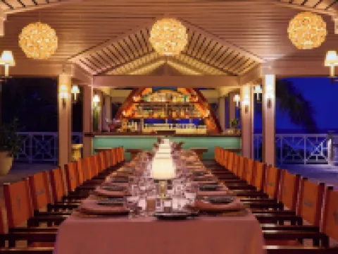 Coral Sands Hotel Hotels in Dunmore Town