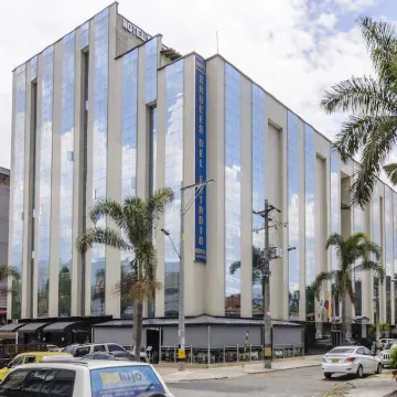 蘇斯埃斯塔迪奧飯店 佩德羅內爾戈麥斯博物館附近的飯店