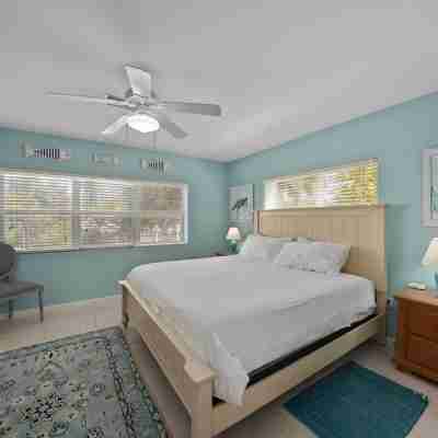 Dive, Relax & Explore  3Br Condo Near Cayman’s Best Dive Sites Rooms