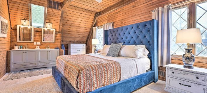 Spacious Syracuse Getaway w/ Waterfront Deck! Hotels in Kosciusko County