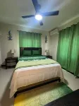 Jahiem's    Paradise - 2-Star