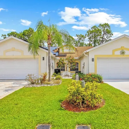 3br Villa, Private Heated Pool, Garage, EV-Charger