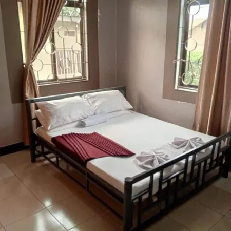 Moshi Green Lodge