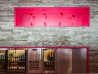Motel L Hammarby Sjöstad - ที่มีบาร์