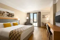 Ramada Hotel & Suites by Wyndham Adana - spa