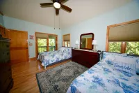 Captivating Cabana – Luxury Home, Boat Slip, Golf Cart, Pool, Pickleball, & Club