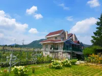 Pension Near Pyeongchang River - Pools