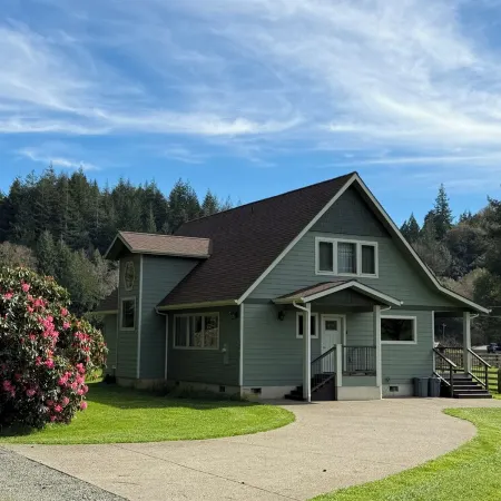 Enchanting Rural Home Short Drive to Bandon Beaches, Recreational Areas, Golf