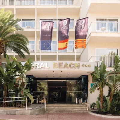 Bluesea Coral Beach Hoteles cerca de Playa Niu Blau