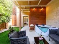 Carmella Spa & Boutique Hotel Hotels near Sculptures Garden