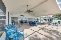 Lakefront & Poolside! Family Retreat in Hernando - Alojamientos