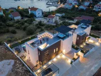 Villa Aria Hotels in Lun