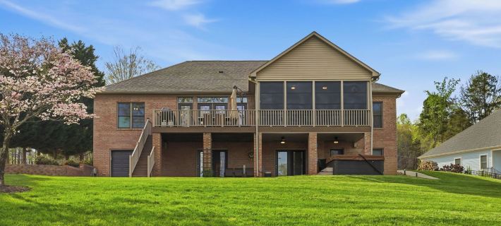 Kool Breeze by AvantStay Hotels in Catawba County
