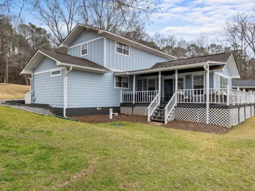 Anchors Away-Enjoy our 3bedroom/3bath home on the lake!