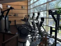 Sunrise Waterfront 2BR Townhome - Pool Private Terraces - Gym