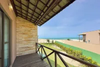 Beachfront Duplex B por Be My Guest - Homestays
