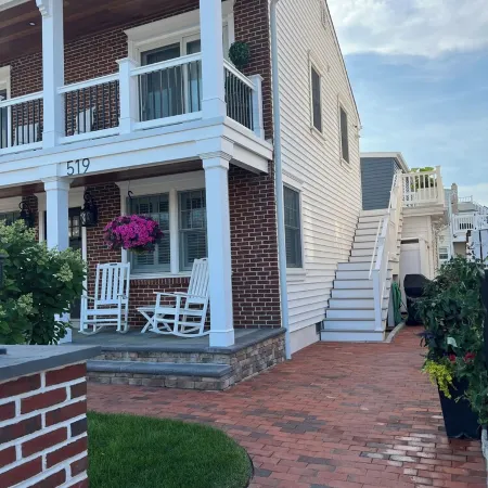 Beach, Sun and Memories,2nd Floor Unit, with Private Deck.