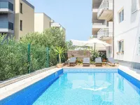 Apartments Seaview Hotels in Tucepi