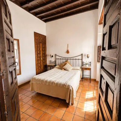 Apartamentos Plaza Hotels near Museum of Fine Arts of Cordoba