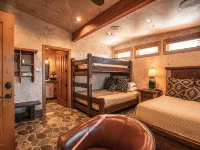 Cougar Ridge Resort Hotels in Wayne County