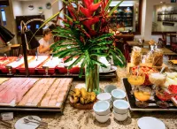 勒西菲卡斯特馬尼布飯店 - 美好旅行