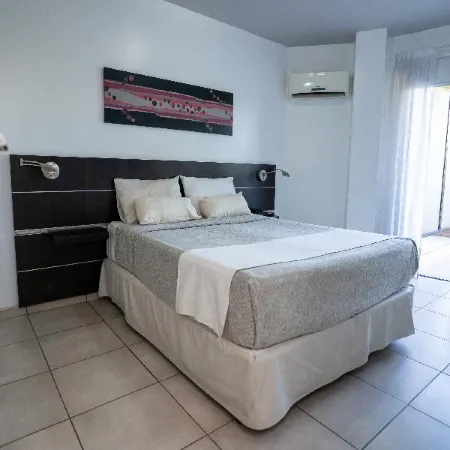 Kube Apartments Express Отели рядом с достопримечательностью «Клиника «Алленде»»