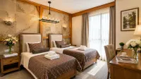 Shirvanshah Hotel Hotels near Upland Park