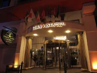Vera Vista Hotel Hotels near Van Castle