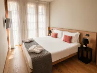 Cordigero - Riverside Suite - Homestays