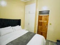 Centrally-Located 2 Bedroom Apartment in Mutare, Zimbabwe โรงแรมในมูตาเร