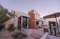 Abasolo ClubHouse - Pools