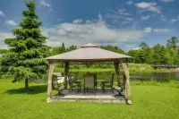 Country Vacation Rental in Mercer at Waterfall! - parking