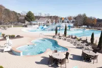 The Colonies at Williamsburg - Pools