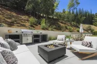 The Dona Modern