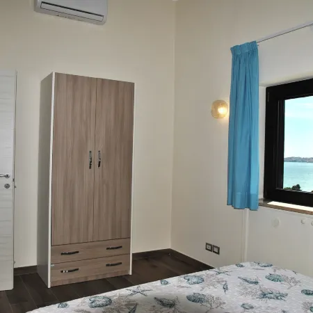 Dinky Home Air-Conditioned Penthouse with Sea View Terrace