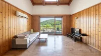 Daebudo White Island Pension - Bergblick