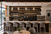 CW Hotel - bar