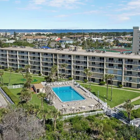 ⛱️ BEACHFRONT CONDO