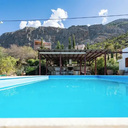 Villa With Private Pool And Stunning Sea Views