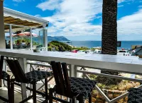 Boulders Beach Hotel, Cafe and Curio Shop - Ocean View