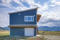 Arlee Studio w/ Mountain Views: 29 Mi to Missoula - 4-Star