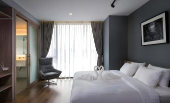 R Photo Hotel