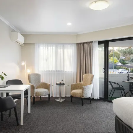 Central Deborah Motel