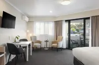 Central Deborah Motel - 4-Star