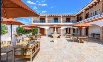 Lemon Tree Retreat at El Amparo