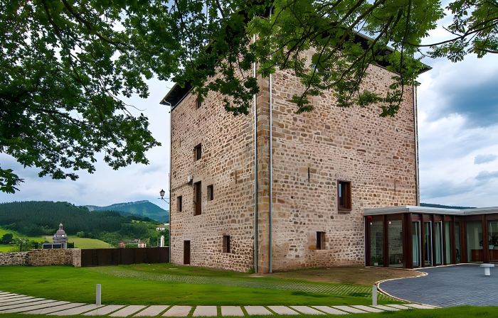 Hotel Torre Zumeltzegi