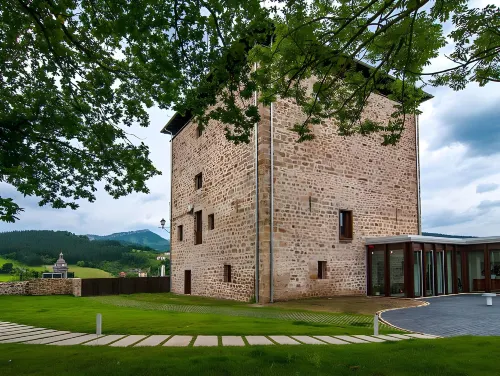 Hotel Torre Zumeltzegi - 3-Star