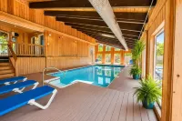 Ocean Club at Atlantic Beach - Pools