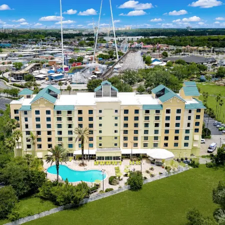 Comfort Suites Maingate East